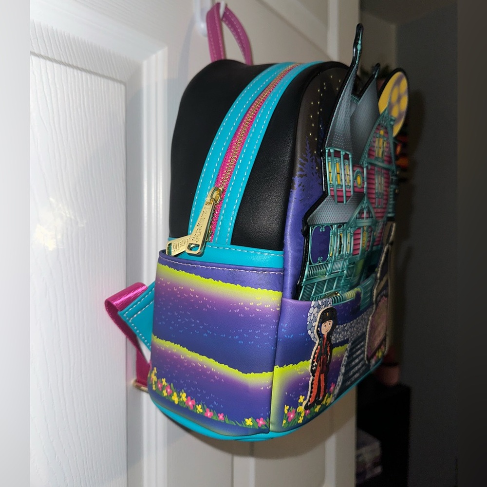 🆕 Coraline Pink Palace GID Loungefly Backpack - Picture 2 of 6